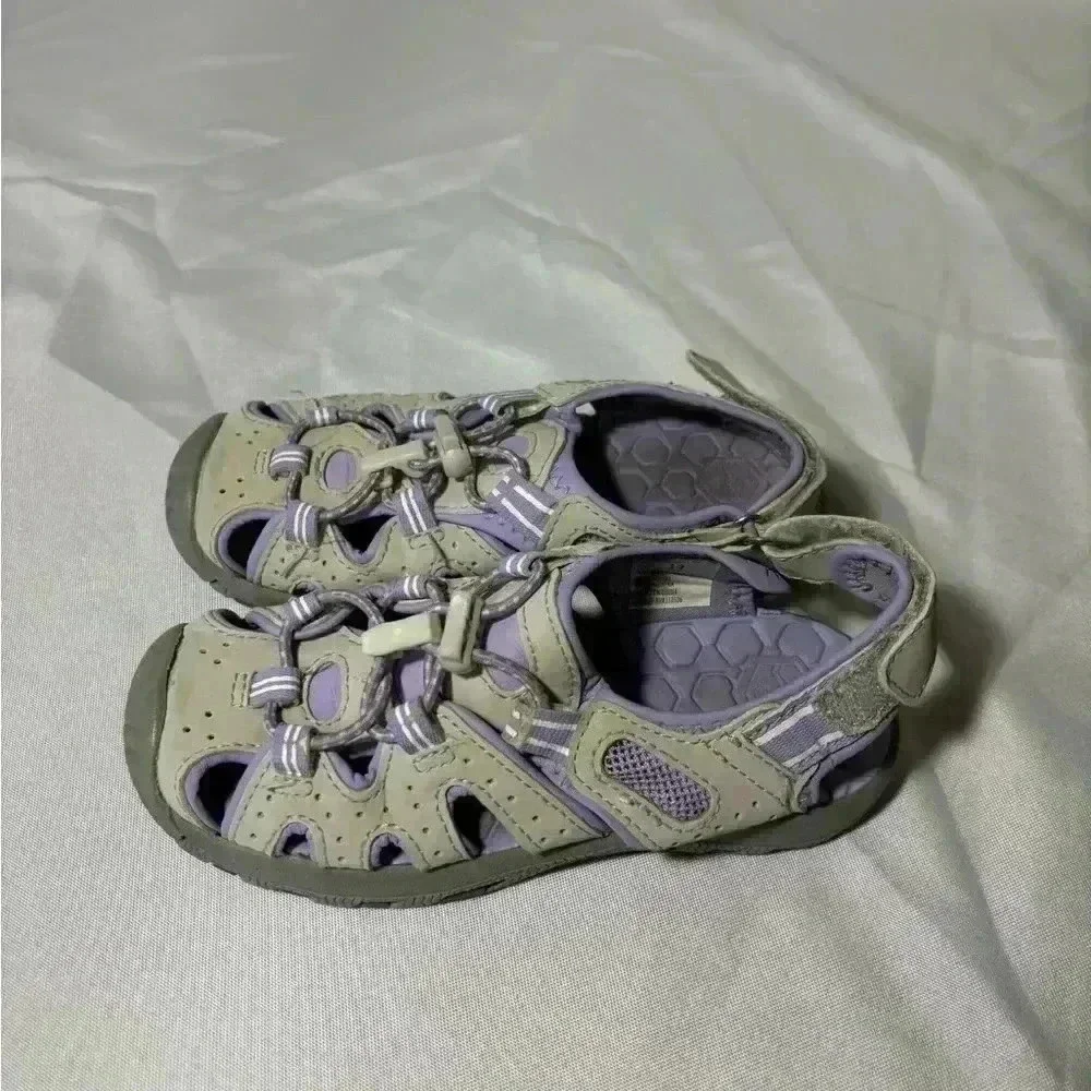 Girls size 12 khombu brand sandals, #K416